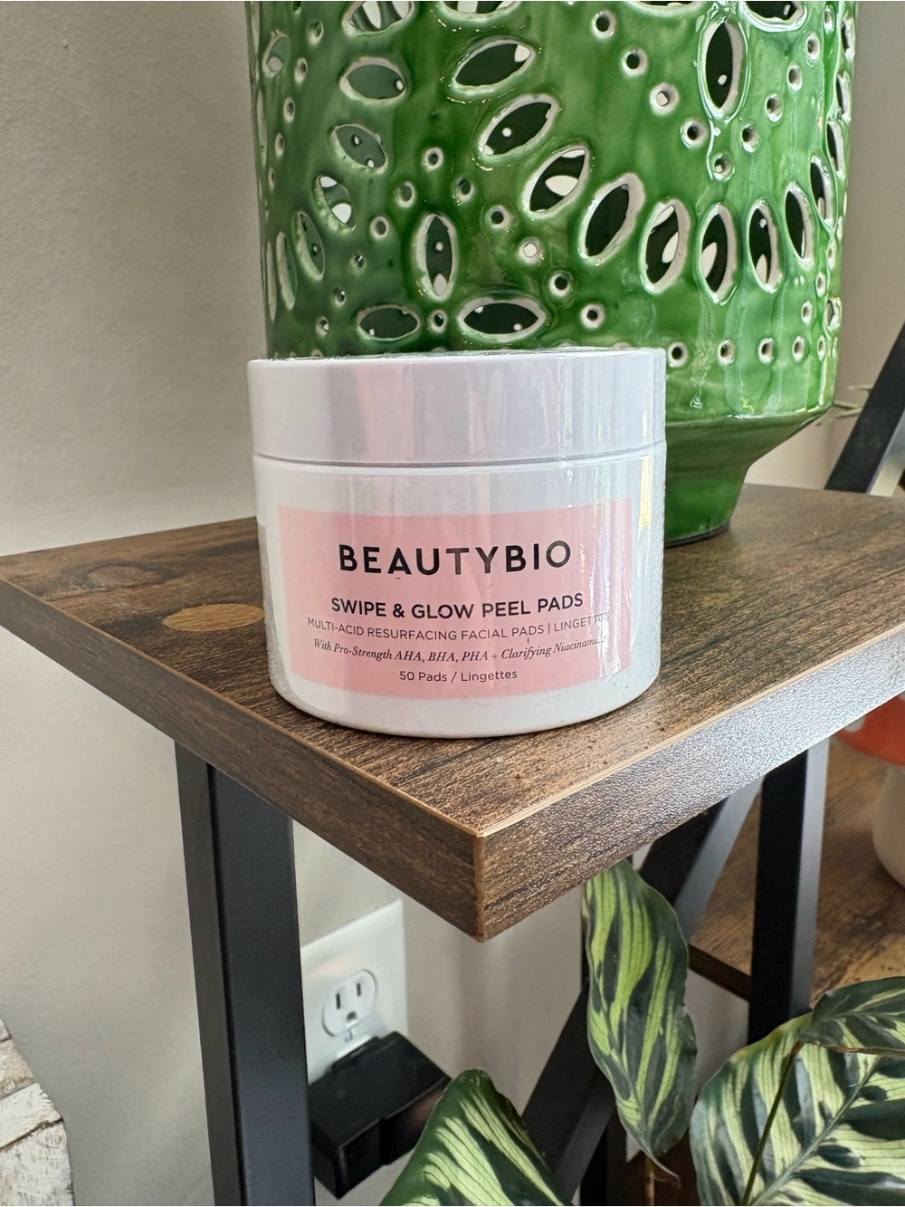 BeautyBio Swipe & Glow Peel Pads – White Exfoliating Pads